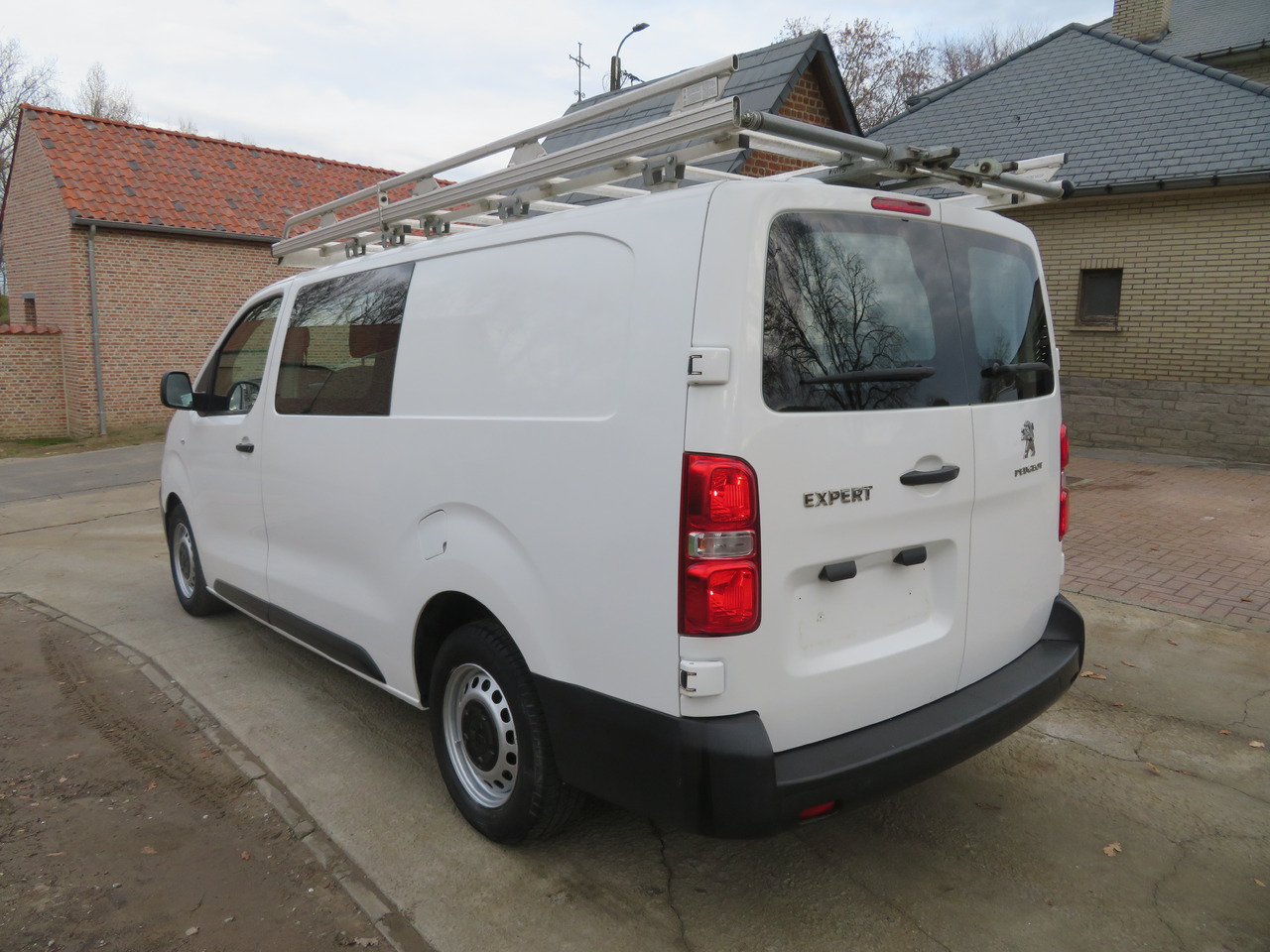 Peugeot Expert 2.0 BlueHDi - L3 - dubbel cabine - Furgón, Furgoneta combi: foto 5 Peugeot Expert 2.0 BlueHDi - L3 - dubbel cabine - Furgón, Furgoneta combi: foto 5