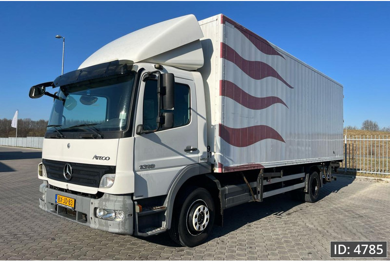 Mercedes-Benz Atego 1318 Day Cab, Euro 5, BDF / EPS automatic / DHOLLANDIA 2000KG - Camión portacontenedore/ Intercambiable: foto 1 Mercedes-Benz Atego 1318 Day Cab, Euro 5, BDF / EPS automatic / DHOLLANDIA 2000KG - Camión portacontenedore/ Intercambiable: foto 1