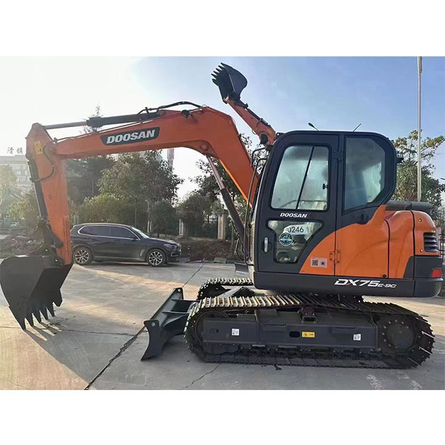 DOOSAN DX75 Mini excavator 7.5 ton - Miniexcavadora: foto 2 DOOSAN DX75 Mini excavator 7.5 ton - Miniexcavadora: foto 2