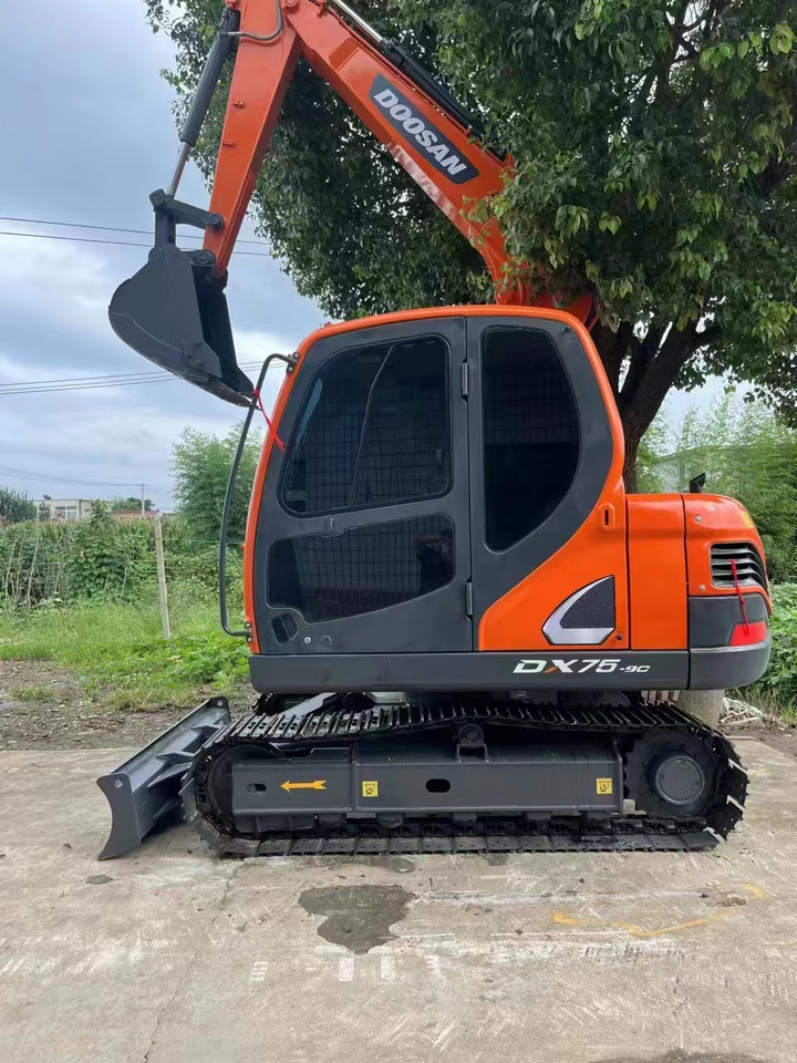DOOSAN Mini Excavator DX75 Click for Discount - Miniexcavadora: foto 1 DOOSAN Mini Excavator DX75 Click for Discount - Miniexcavadora: foto 1