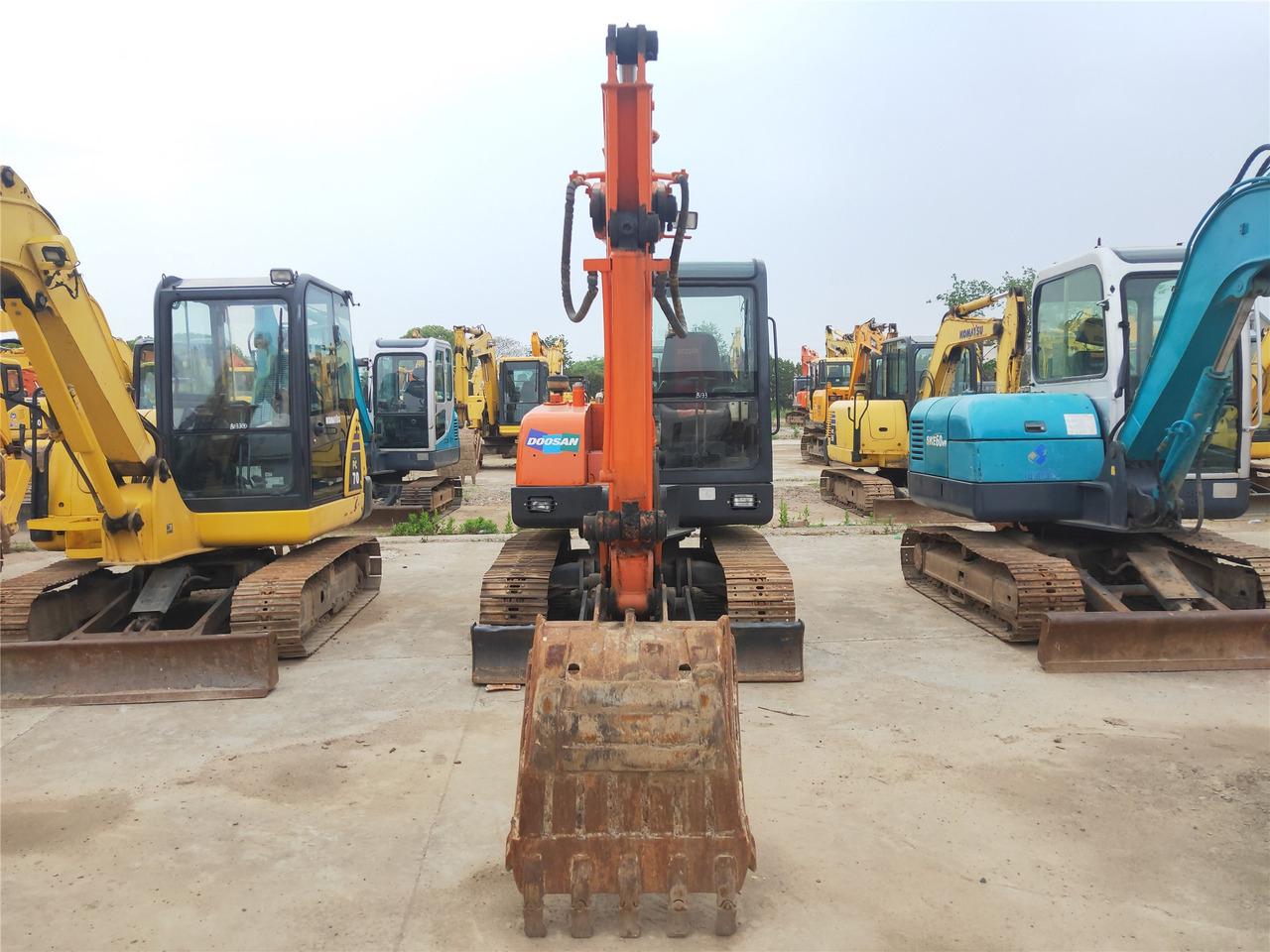 Doosan Crawler Excavator DH55 Good Condition Click for Discount - Excavadora de cadenas: foto 5 Doosan Crawler Excavator DH55 Good Condition Click for Discount - Excavadora de cadenas: foto 5