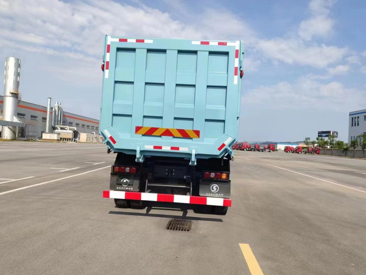 SHACMAN Dump Truck 6/4 New Brand Click Here for Discount - Camión volquete: foto 4 SHACMAN Dump Truck 6/4 New Brand Click Here for Discount - Camión volquete: foto 4