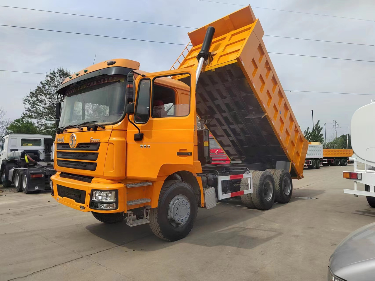 SHACMAN F3000 Dump Truck 6/4 - Camión volquete: foto 5 SHACMAN F3000 Dump Truck 6/4 - Camión volquete: foto 5