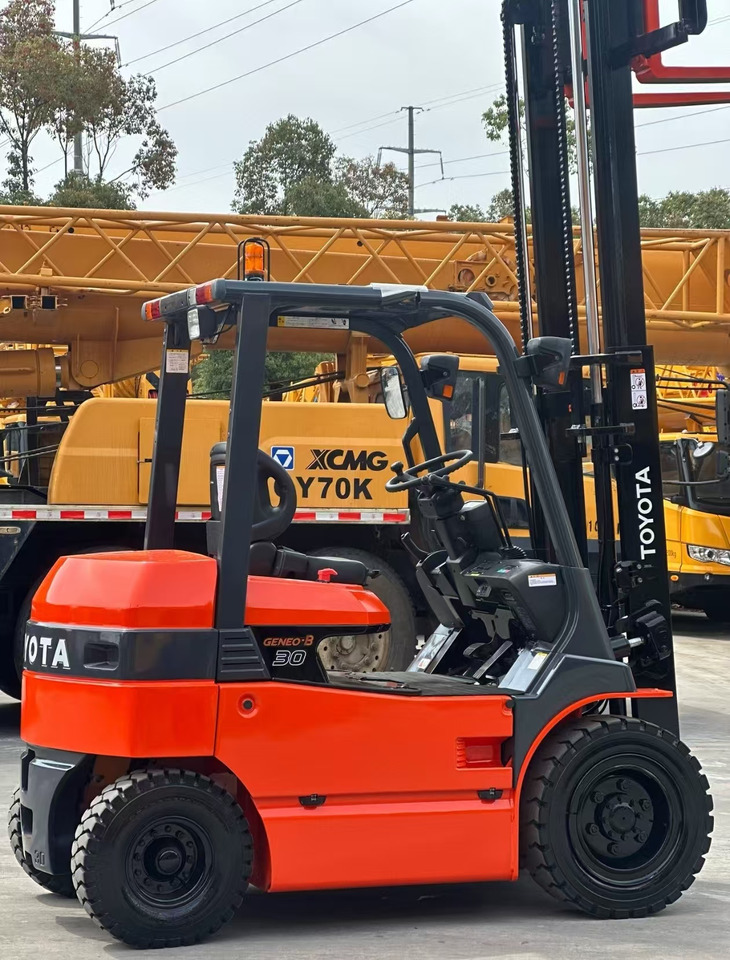 Carretilla elevadora eléctrica TOYOTA 3Ton Forklift Click for Discount: foto 6 Carretilla elevadora eléctrica TOYOTA 3Ton Forklift Click for Discount: foto 6