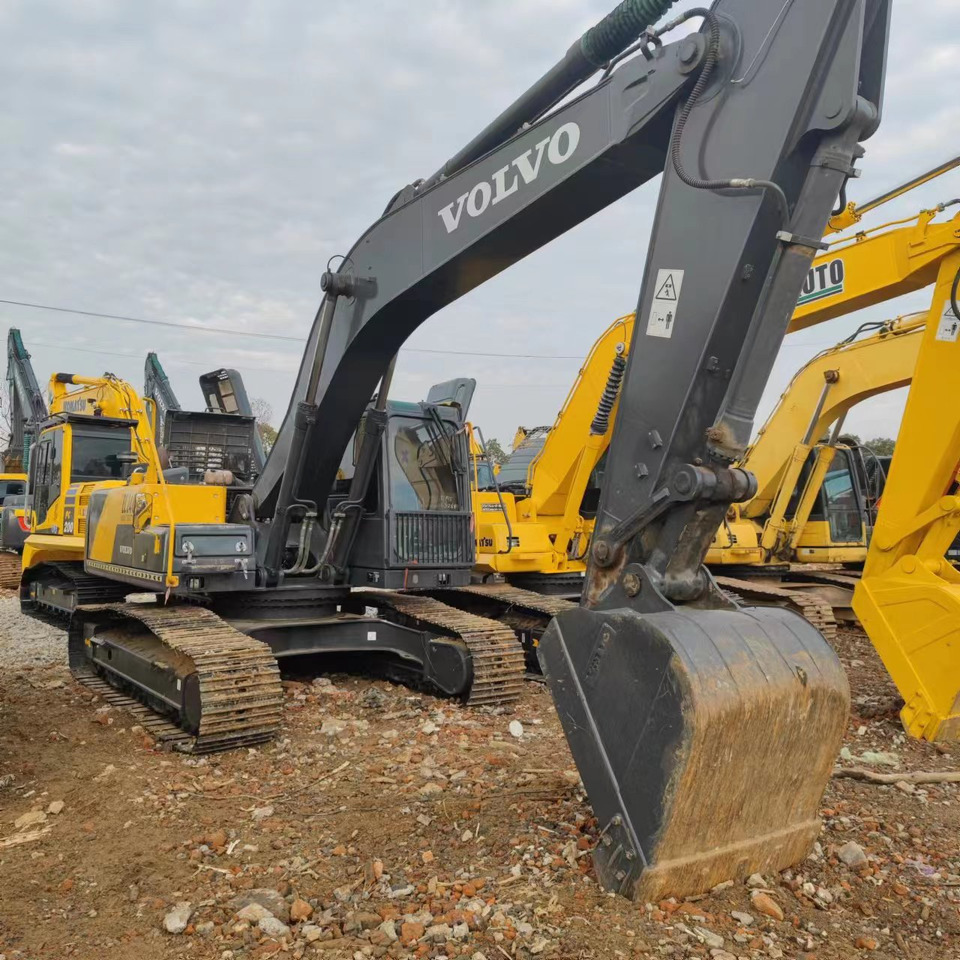 VOLVO Excavator EC240 Click for Discount - Excavadora de cadenas: foto 1 VOLVO Excavator EC240 Click for Discount - Excavadora de cadenas: foto 1