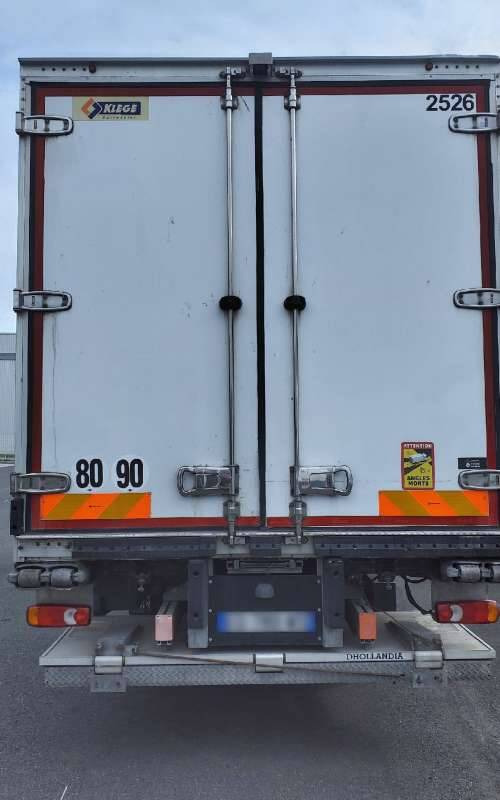 Camion Porteur FRIGO 14 TONNES 250 CV HAYON CARROSSERIE KLEGE MONO TEMP GROUPE CARRIER SUPRA 85 - Camión frigorífico: foto 2 Camion Porteur FRIGO 14 TONNES 250 CV HAYON CARROSSERIE KLEGE MONO TEMP GROUPE CARRIER SUPRA 85 - Camión frigorífico: foto 2