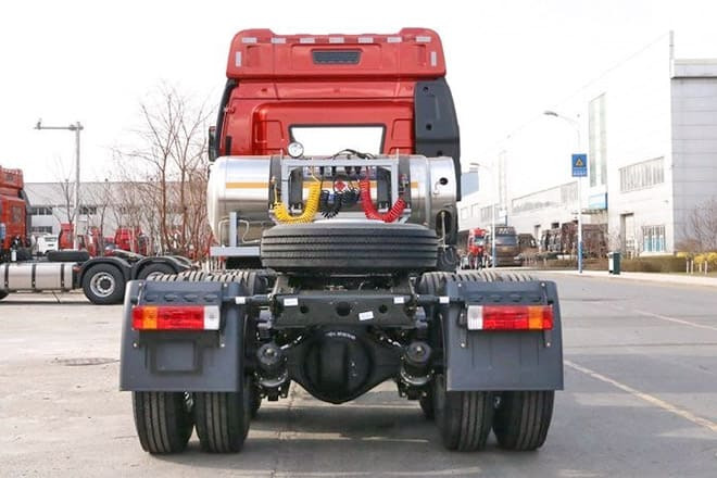 FAW FAW 6X4 Trucks for Sale Prices in Vanuatu - Cabeza tractora: foto 4 FAW FAW 6X4 Trucks for Sale Prices in Vanuatu - Cabeza tractora: foto 4