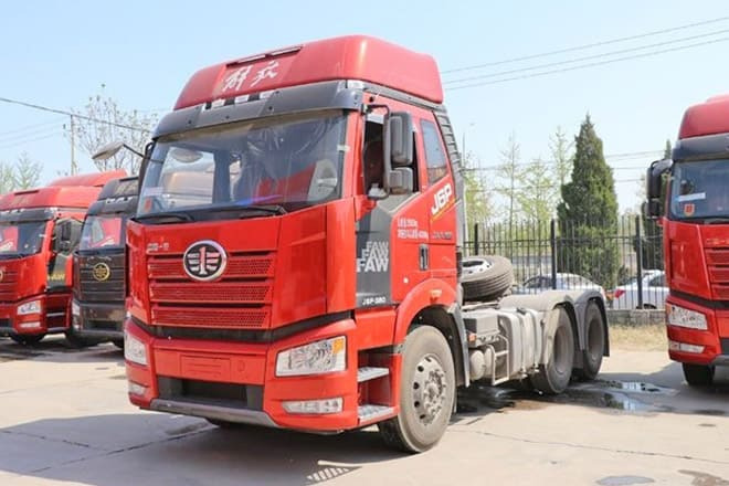 FAW Faw J6P 380HP Truck for Sale in Mali - Cabeza tractora: foto 1 FAW Faw J6P 380HP Truck for Sale in Mali - Cabeza tractora: foto 1