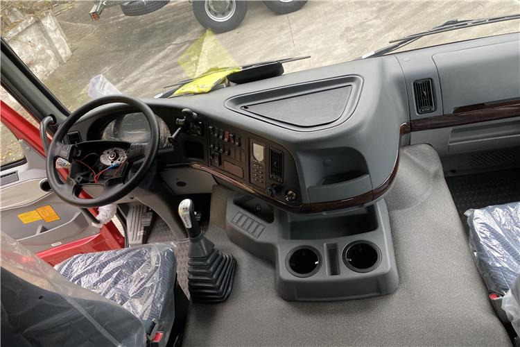 SINOTRUK Howo 371hp Truck Head for Sale In Tanzania - Cabeza tractora: foto 3 SINOTRUK Howo 371hp Truck Head for Sale In Tanzania - Cabeza tractora: foto 3