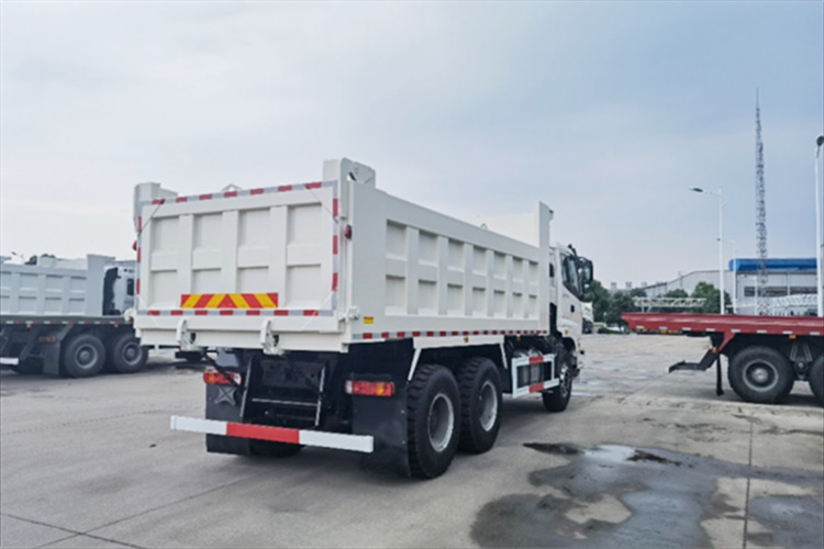 FOTON Foton 6x4 10 Wheeler Tipper truck for Sale in Malawi - Camión volquete: foto 4 FOTON Foton 6x4 10 Wheeler Tipper truck for Sale in Malawi - Camión volquete: foto 4