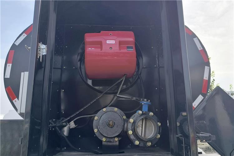 TITAN 3 Axle Asphalt Tank Semi Trailer for Sale In Nigeria - Semirremolque cisterna: foto 4 TITAN 3 Axle Asphalt Tank Semi Trailer for Sale In Nigeria - Semirremolque cisterna: foto 4