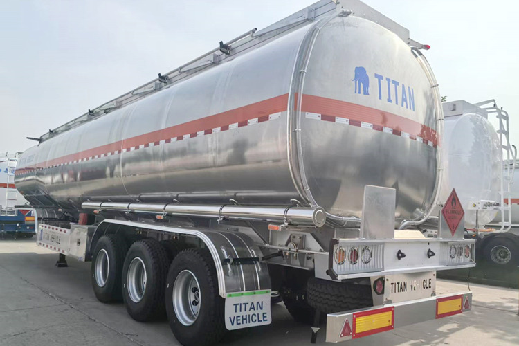 TITAN Aluminum Fuel Tanker Trailer for Sale in Saudi Arabia - Semirremolque cisterna: foto 4 TITAN Aluminum Fuel Tanker Trailer for Sale in Saudi Arabia - Semirremolque cisterna: foto 4