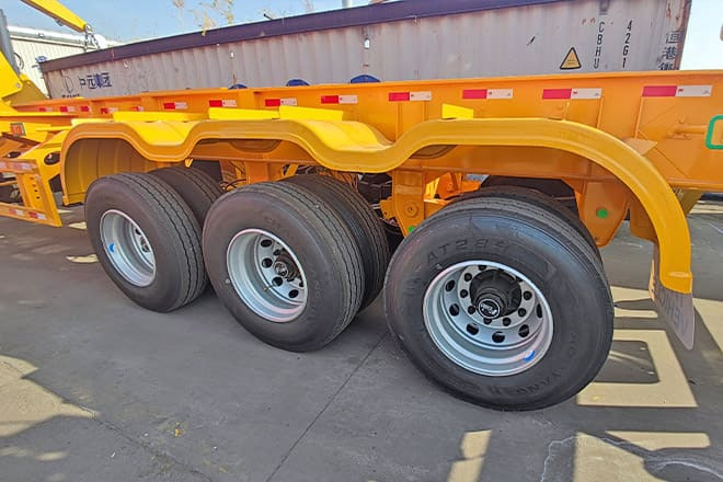 XCMG 40T Container Side Lift Trailer for Sale in Nigeria - Semirremolque portacontenedore/ Intercambiable: foto 4 XCMG 40T Container Side Lift Trailer for Sale in Nigeria - Semirremolque portacontenedore/ Intercambiable: foto 4
