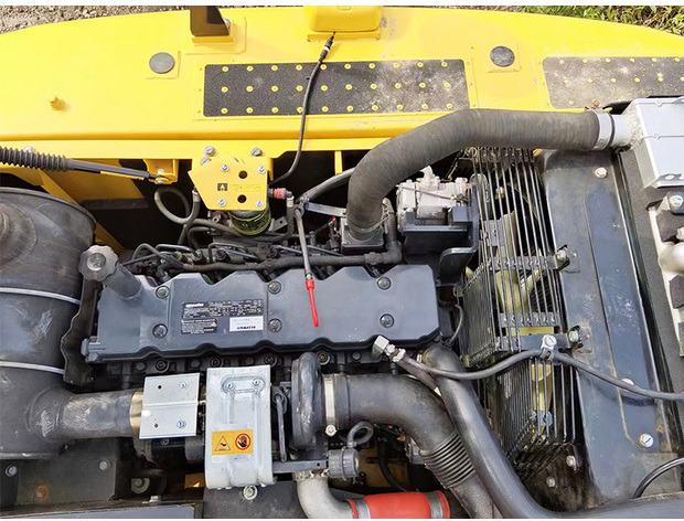 Excavadora de cadenas 2022 Komatsu PC200: foto 11
