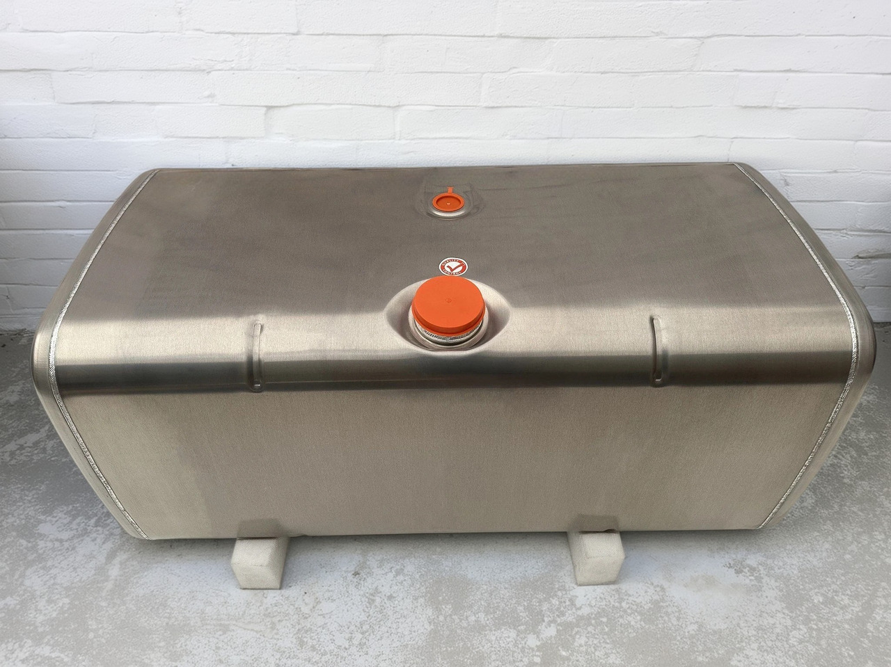 MAN - Depósito de combustible: foto 1 MAN - Depósito de combustible: foto 1