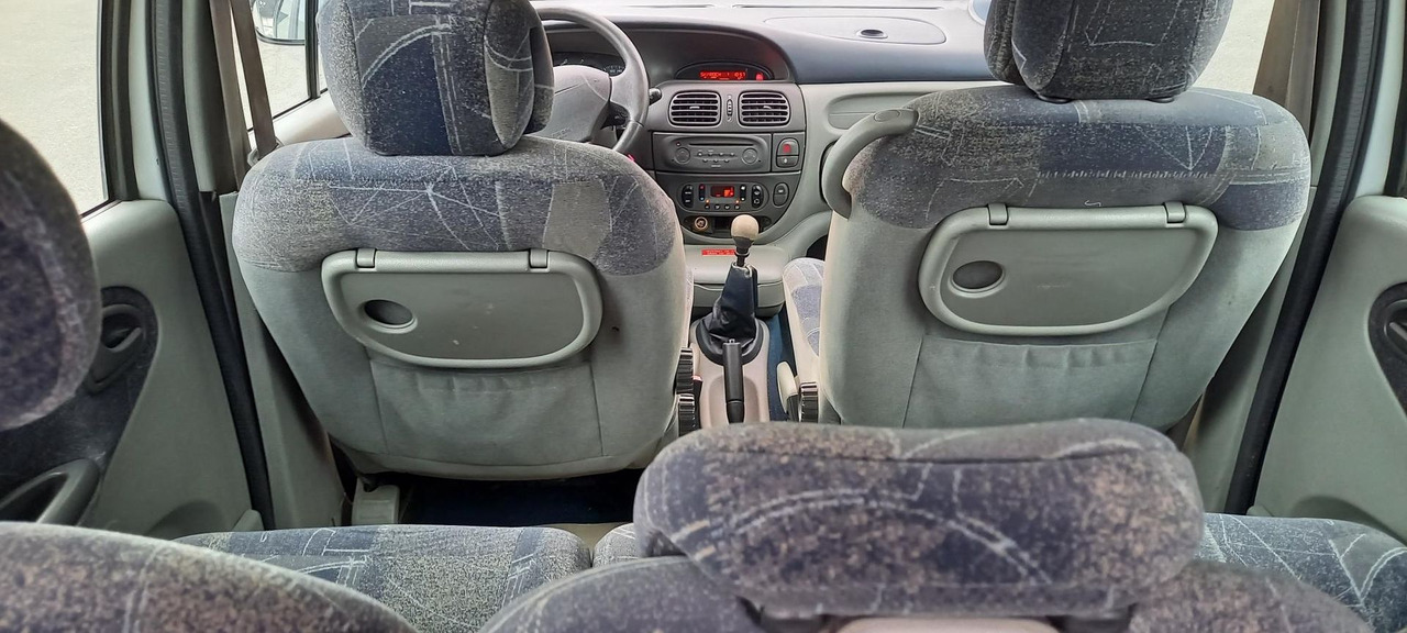 MEGANE ESSENCE (241) - Coche: foto 2 MEGANE ESSENCE (241) - Coche: foto 2