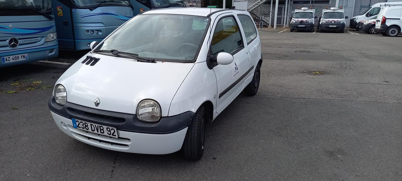 TWINGO ESSENCE (267) - Coche: foto 5 TWINGO ESSENCE (267) - Coche: foto 5