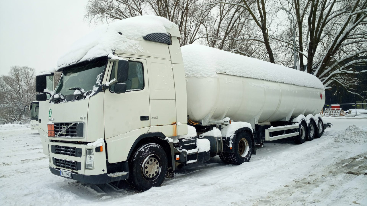 LPG ADR unit 4 sale. VOLVO truck FH sold together with semi-trailer gas tanker - Cabeza tractora: foto 4 LPG ADR unit 4 sale. VOLVO truck FH sold together with semi-trailer gas tanker - Cabeza tractora: foto 4