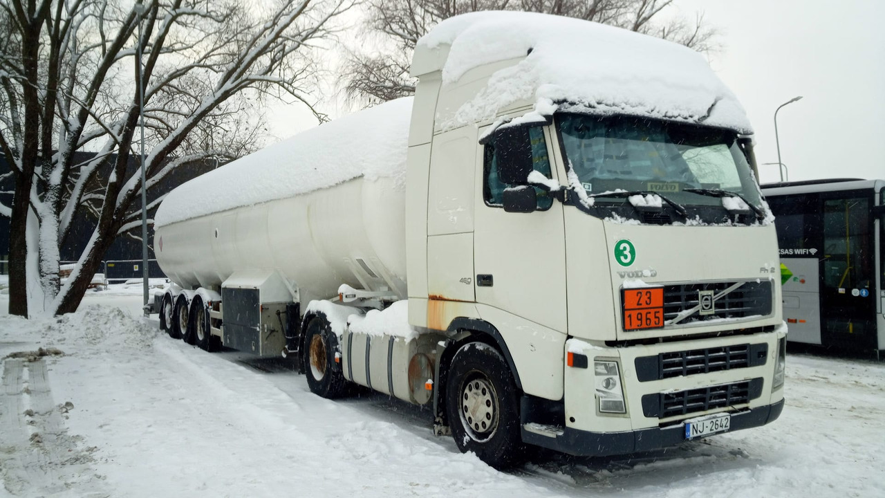 LPG ADR unit 4 sale. VOLVO truck FH sold together with semi-trailer gas tanker - Cabeza tractora: foto 1 LPG ADR unit 4 sale. VOLVO truck FH sold together with semi-trailer gas tanker - Cabeza tractora: foto 1