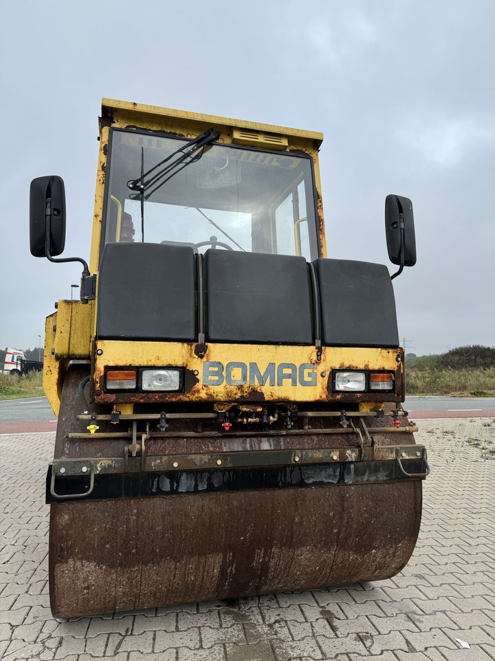 Bomag BW 151 AC-2 - Compactador mixto: foto 3 Bomag BW 151 AC-2 - Compactador mixto: foto 3