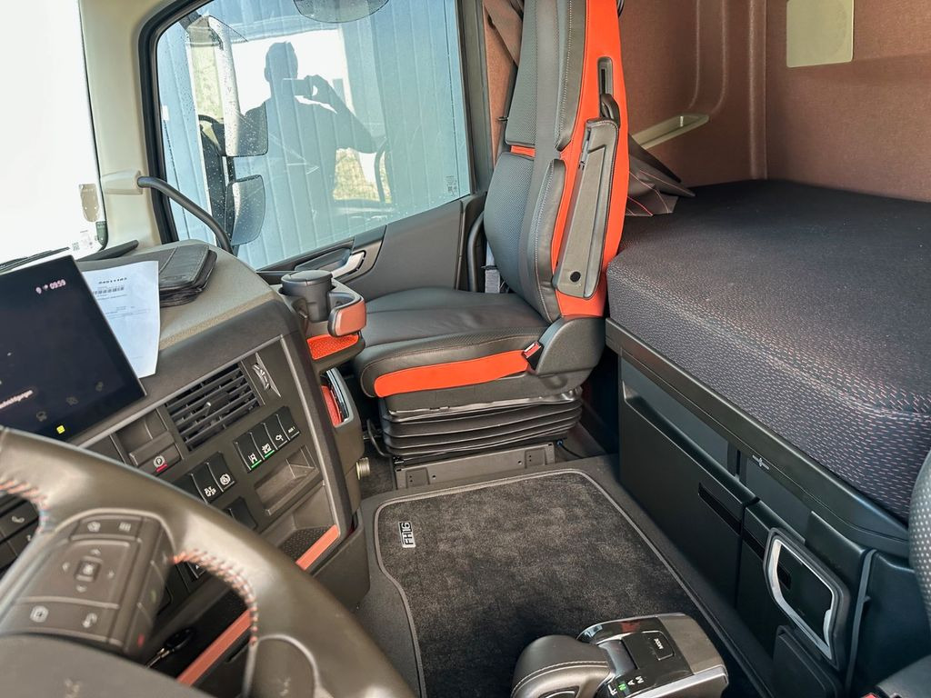 Cabeza tractora Volvo FH 750 XL Retarder  Vollausstattung: foto 7