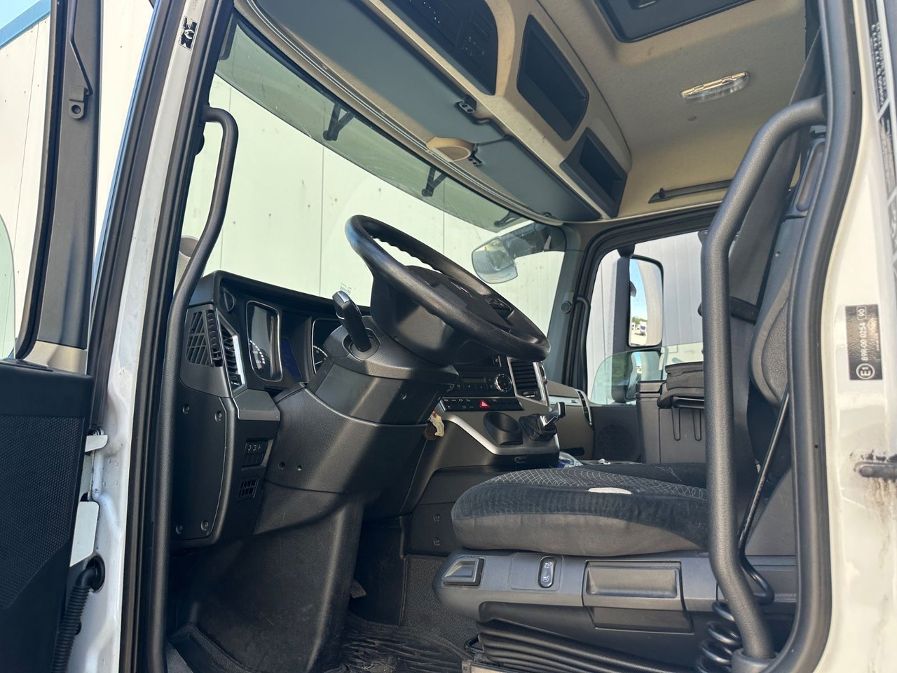 Mercedes-Benz Actros 1946 - Camión portacontenedore/ Intercambiable: foto 4 Mercedes-Benz Actros 1946 - Camión portacontenedore/ Intercambiable: foto 4