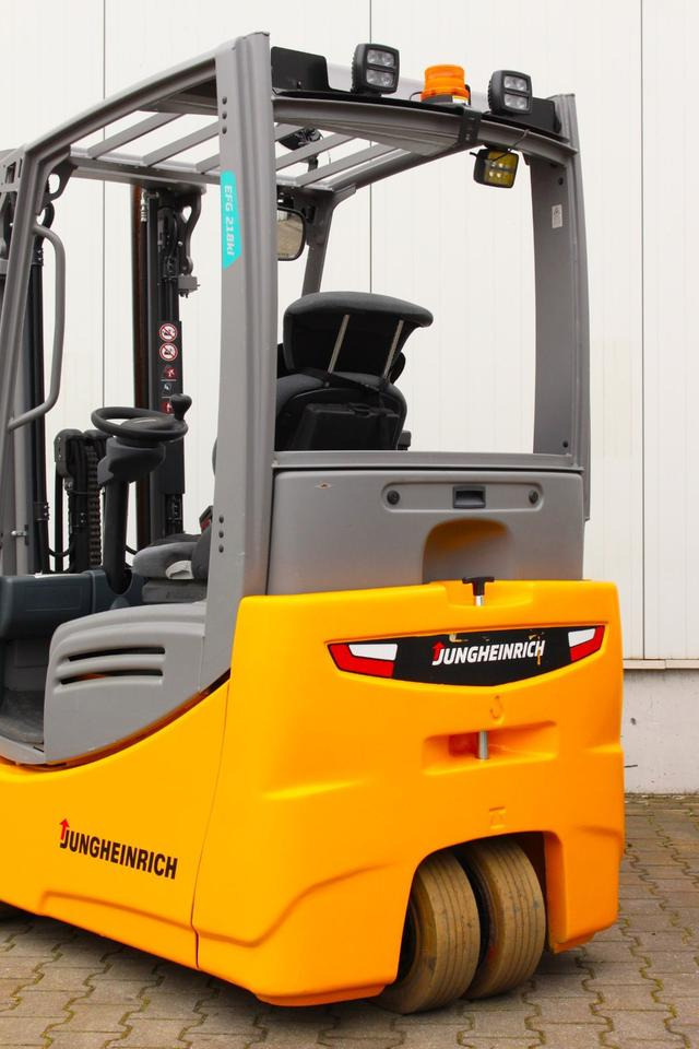 Carretilla elevadora eléctrica JUNGHEINRICH EFG318k - 2017 - 3664Std.: foto 20 Carretilla elevadora eléctrica JUNGHEINRICH EFG318k - 2017 - 3664Std.: foto 20