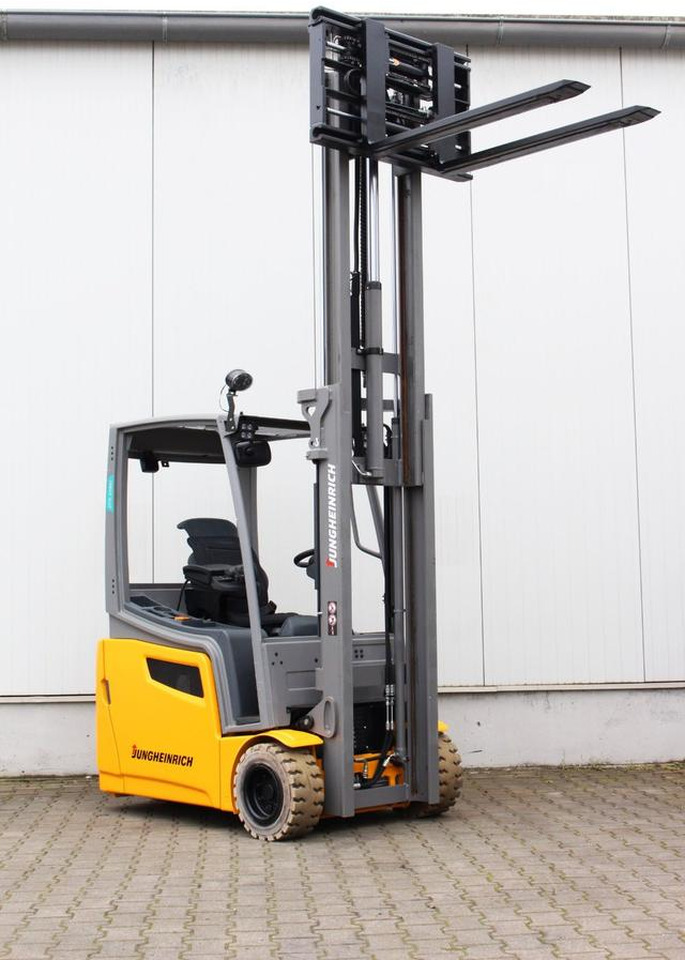 Carretilla elevadora eléctrica JUNGHEINRICH EFG318k - 2017 - 3664Std.: foto 8 Carretilla elevadora eléctrica JUNGHEINRICH EFG318k - 2017 - 3664Std.: foto 8