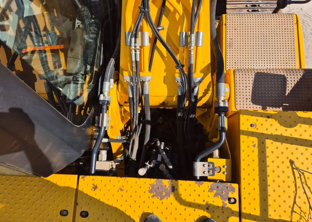 Excavadora de cadenas JCB 220xlc: foto 15