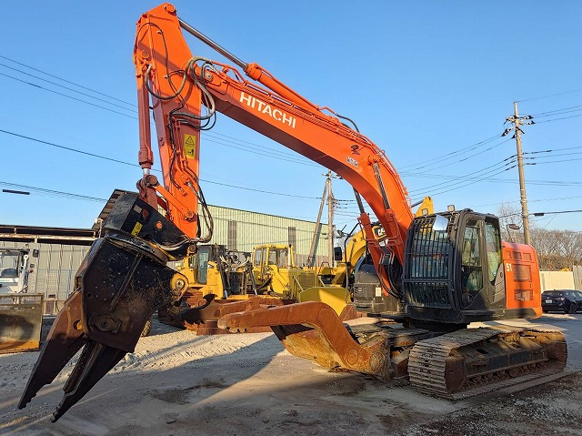 HITACHI ZX225USRLCMH-5B - Excavadora de cadenas: foto 1 HITACHI ZX225USRLCMH-5B - Excavadora de cadenas: foto 1