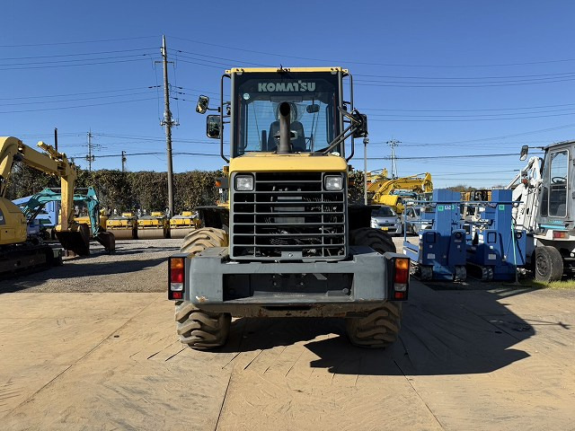 KOMATSU WA100-6 - Cargadora de ruedas: foto 4 KOMATSU WA100-6 - Cargadora de ruedas: foto 4