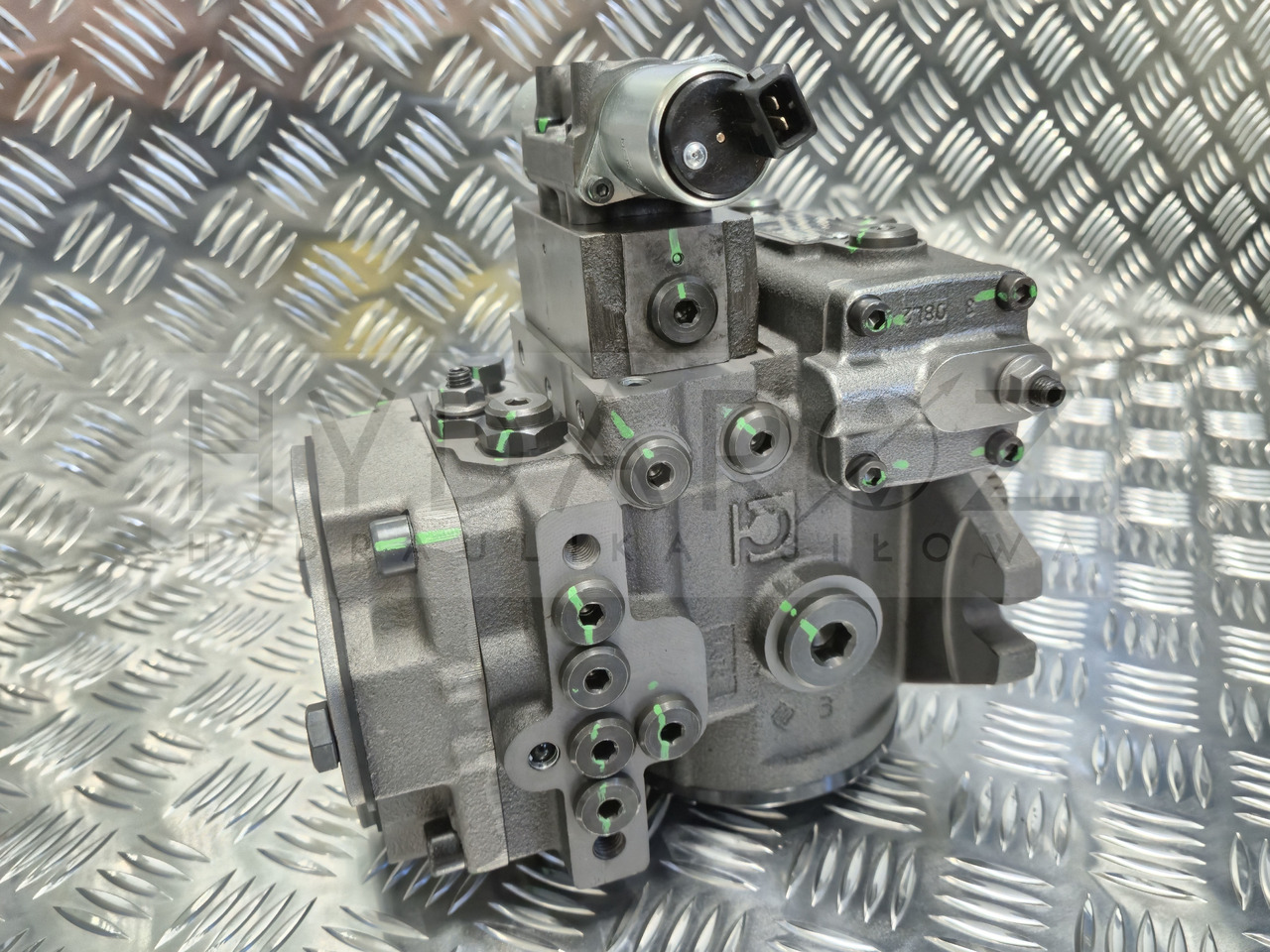 Doppstadt pump M4PV28-28 Bondioli & Pavesi HP Hydraulic M4PV28-28O225AL3B-080 M4PV28-28O225AR6B-I7 - Bomba hidráulica: foto 4 Doppstadt pump M4PV28-28 Bondioli & Pavesi HP Hydraulic M4PV28-28O225AL3B-080 M4PV28-28O225AR6B-I7 - Bomba hidráulica: foto 4