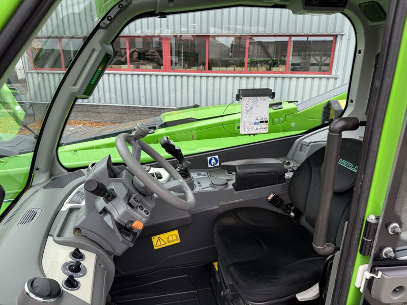 Merlo TF35.7-140 Telehandler - Cargadora de ruedas telescópica: foto 5 Merlo TF35.7-140 Telehandler - Cargadora de ruedas telescópica: foto 5