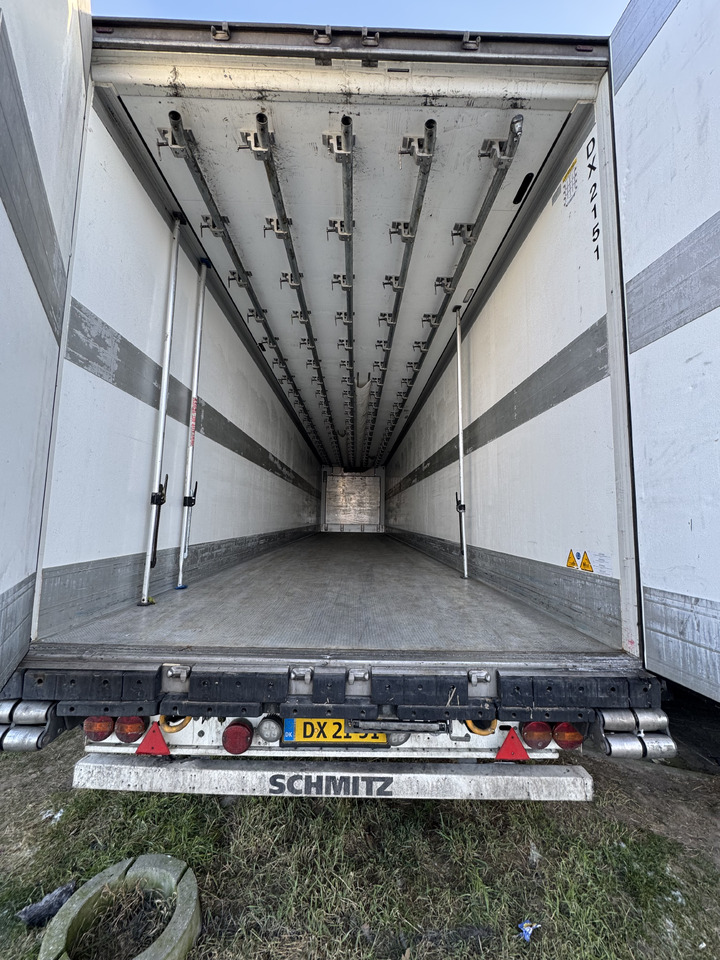 SCHMITZ Meat Rails ThermoKing - Semirremolque frigorífico: foto 5 SCHMITZ Meat Rails ThermoKing - Semirremolque frigorífico: foto 5