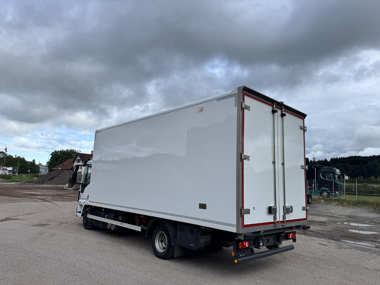 IVECO 80E190 Eurocargo Kühlkoffer (Partikelfilter defekt) - Camión frigorífico: foto 3 IVECO 80E190 Eurocargo Kühlkoffer (Partikelfilter defekt) - Camión frigorífico: foto 3