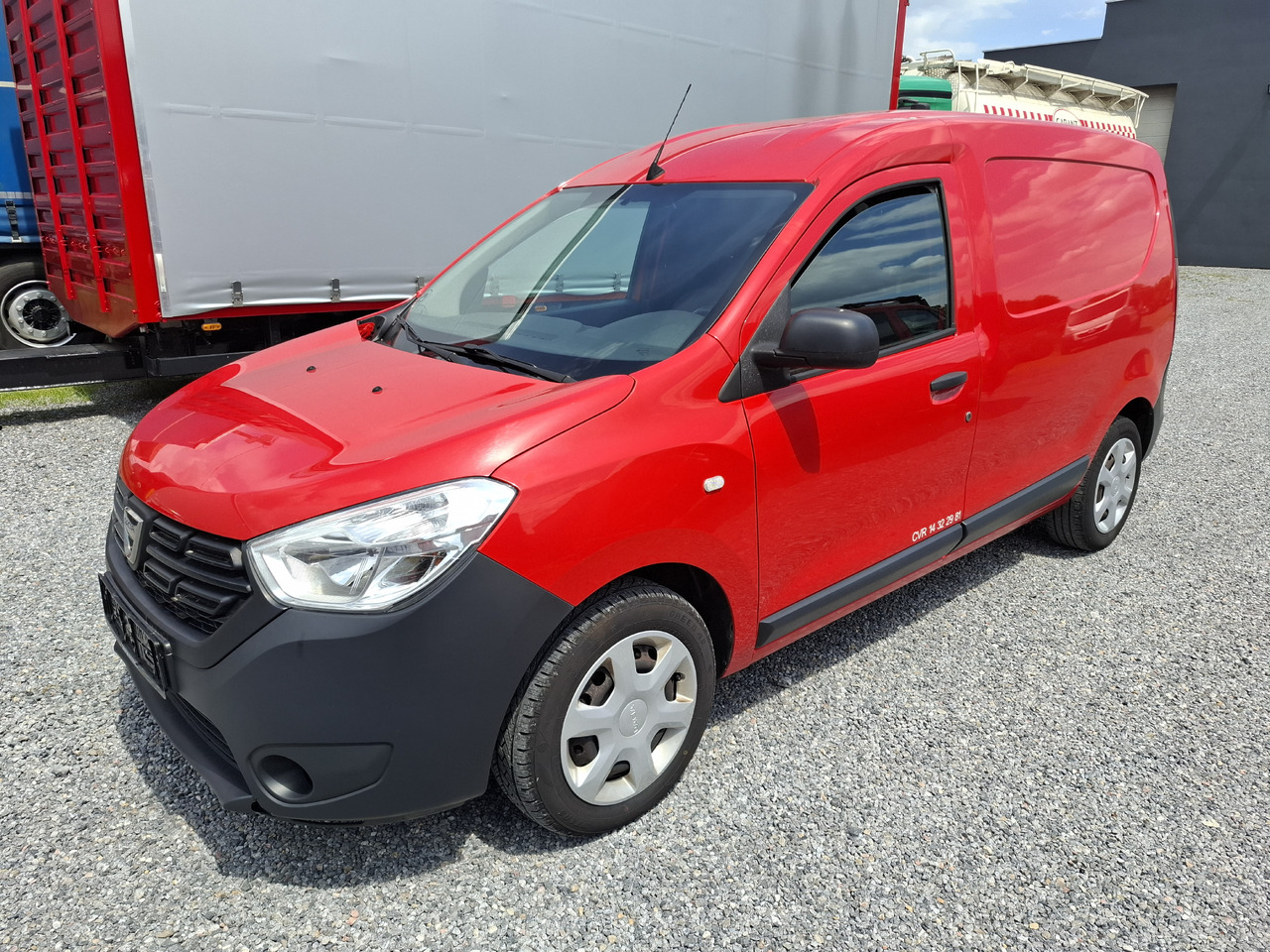 DACIA Dokker 1.5 DCI - Furgoneta caja cerrada: foto 3 DACIA Dokker 1.5 DCI - Furgoneta caja cerrada: foto 3