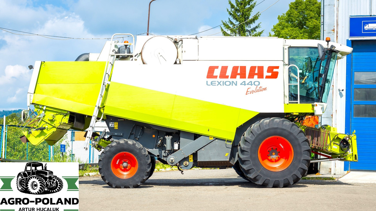 CLAAS LEXION 440 EVOLUTION - 2003 ROK + CLAAS VARIO 600 - 2014 ROK - Cosechadora de granos: foto 3 CLAAS LEXION 440 EVOLUTION - 2003 ROK + CLAAS VARIO 600 - 2014 ROK - Cosechadora de granos: foto 3