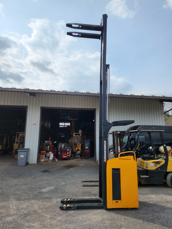 JUNGHEINRICH ESC 216z - Equipo de almacén: foto 5 JUNGHEINRICH ESC 216z - Equipo de almacén: foto 5