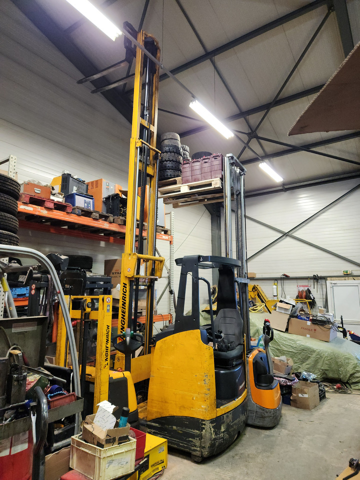 JUNGHEINRICH ETV112 - Carretilla de carga lateral: foto 2 JUNGHEINRICH ETV112 - Carretilla de carga lateral: foto 2