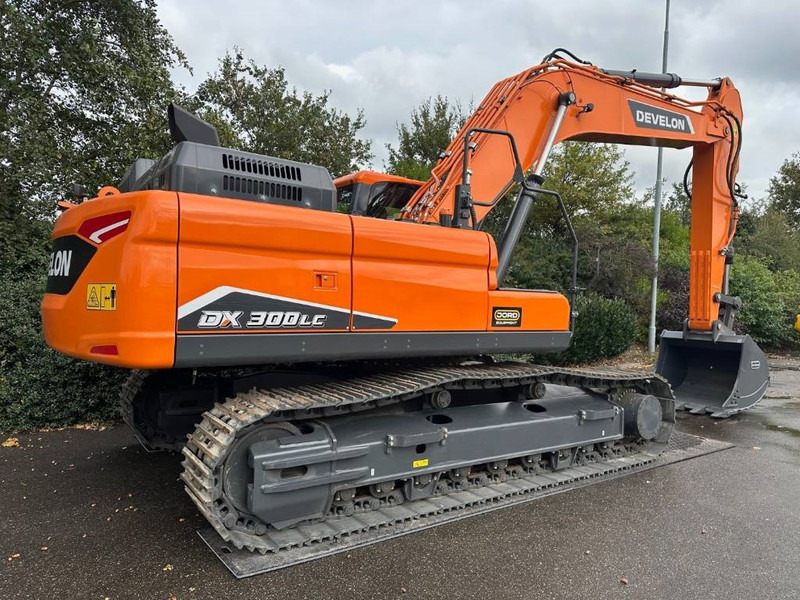 Develon DX 300 LC-7M - Excavadora de cadenas: foto 4 Develon DX 300 LC-7M - Excavadora de cadenas: foto 4