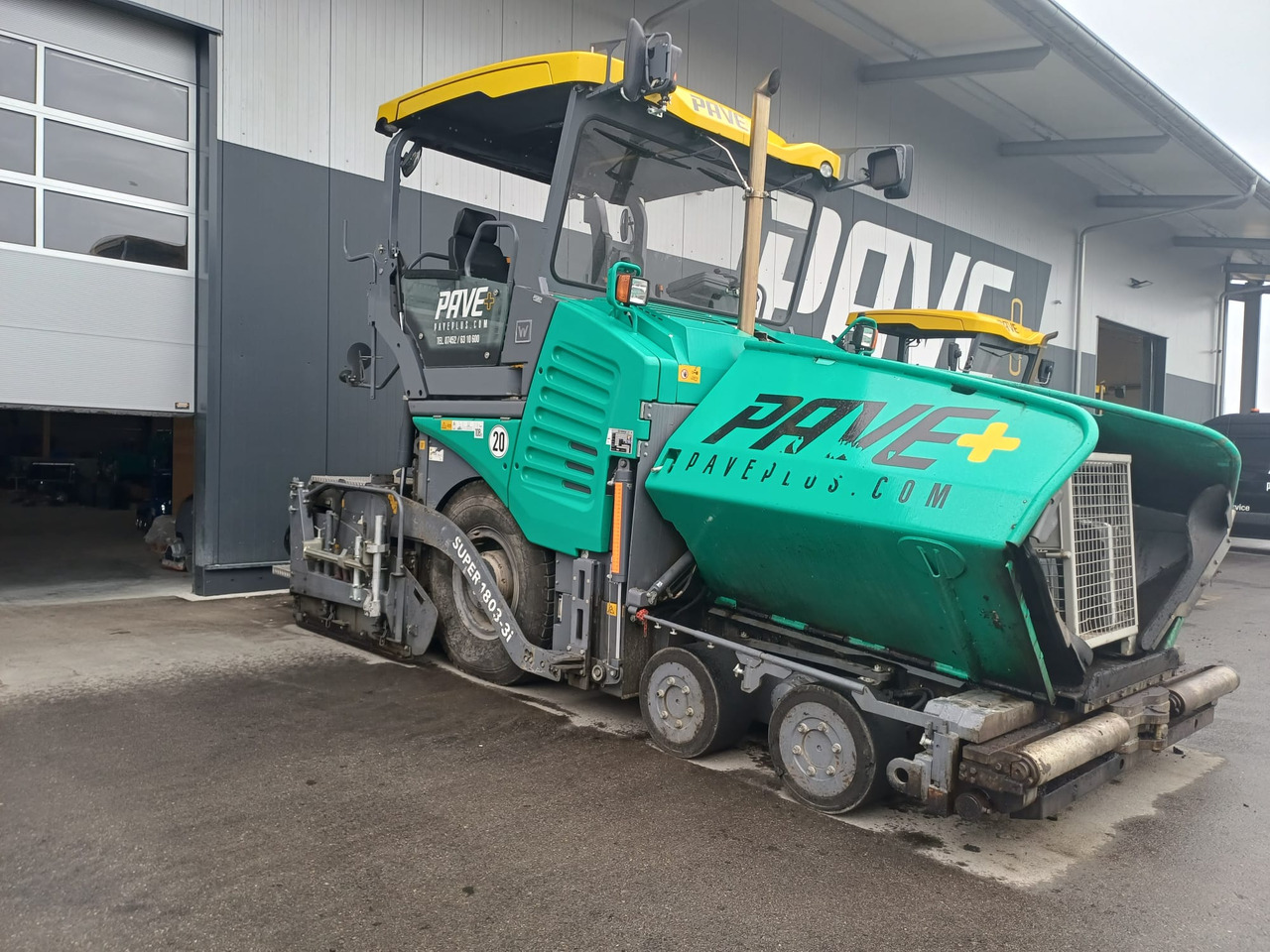 VÖGELE SUPER 1803-3i - Pavimentadora de asfalto: foto 1 VÖGELE SUPER 1803-3i - Pavimentadora de asfalto: foto 1