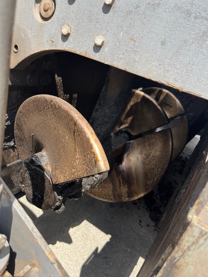 VÖGELE SUPER 2100-3i - Pavimentadora de asfalto: foto 5 VÖGELE SUPER 2100-3i - Pavimentadora de asfalto: foto 5