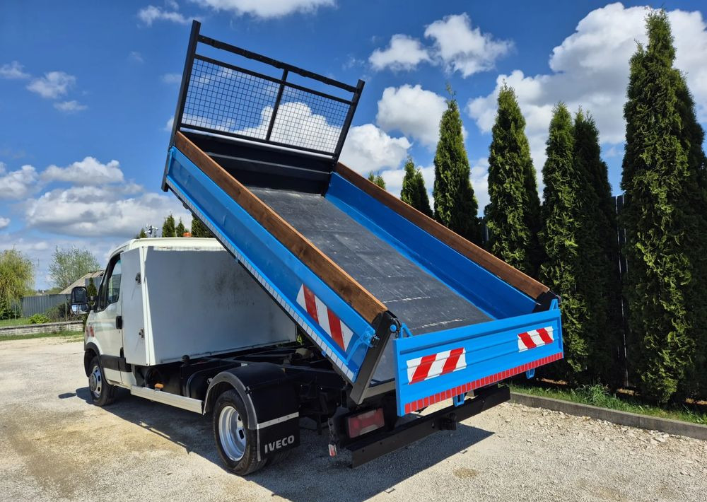 Iveco 35C15 3.0 150KM Wywrotka - Furgoneta basculante: foto 3 Iveco 35C15 3.0 150KM Wywrotka - Furgoneta basculante: foto 3
