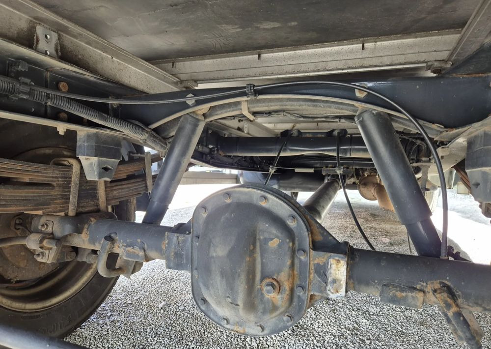 Furgoneta caja abierta Iveco 35C15 3.0: foto 10