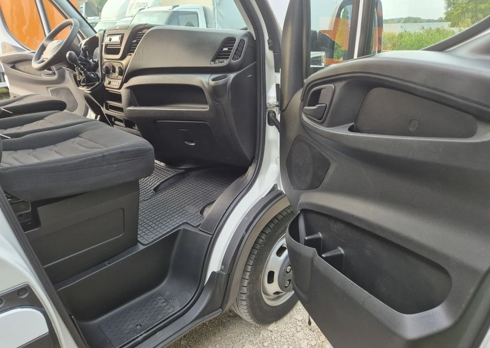 Furgoneta basculante Iveco 35C15 3.0: foto 6 Furgoneta basculante Iveco 35C15 3.0: foto 6