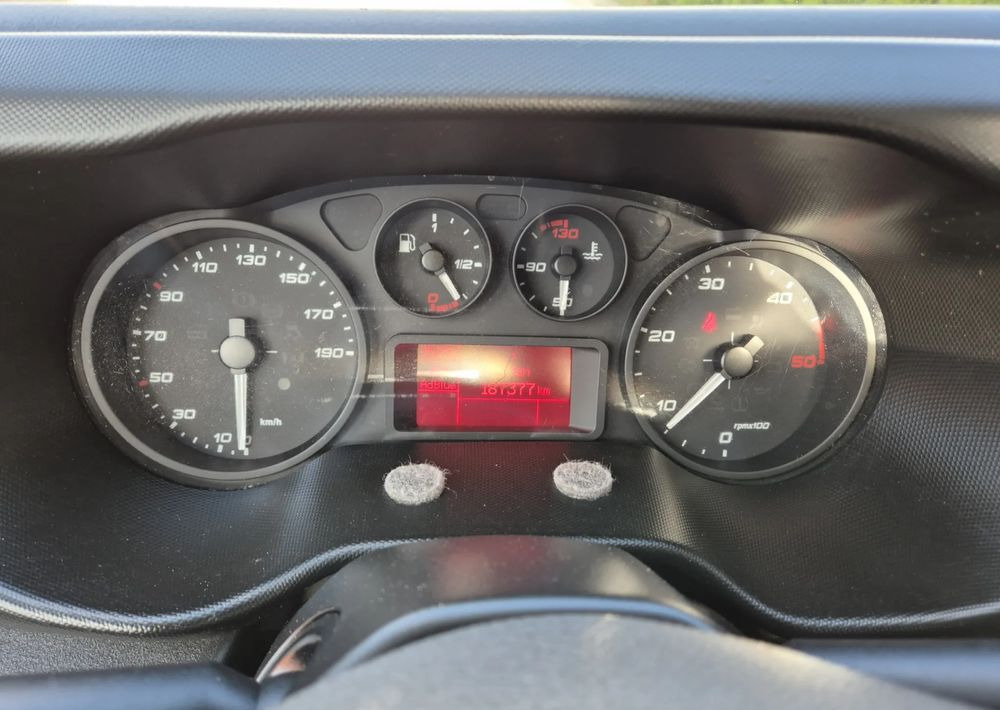 Furgoneta caja abierta Iveco 35C15 3.0: foto 12