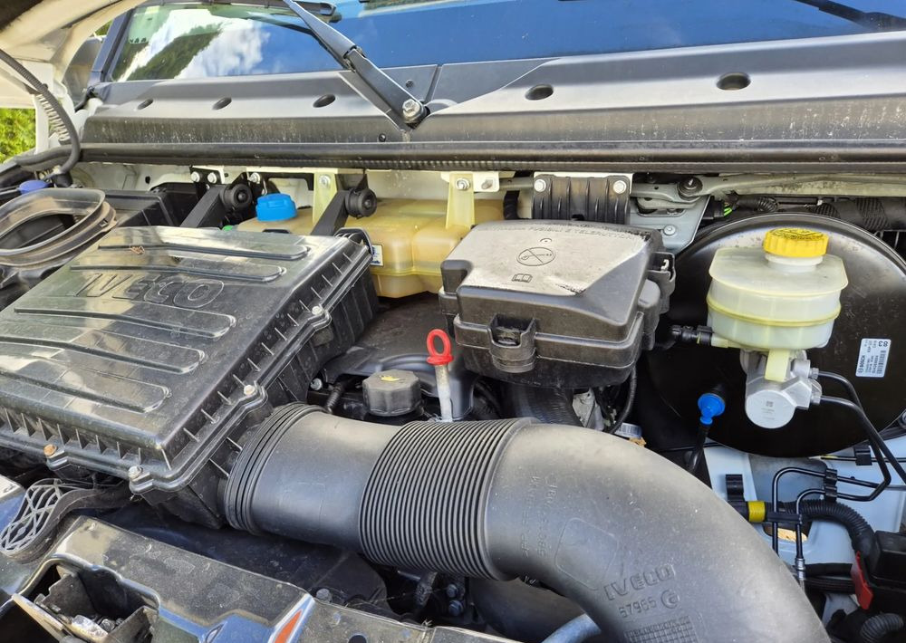 Furgoneta caja abierta Iveco 35C15 3.0: foto 16