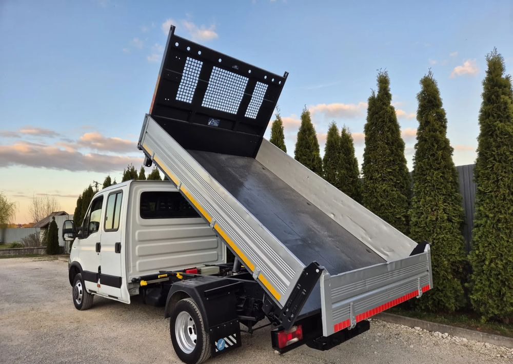 Iveco 50c15 3.0 150KM Brygadówka - Furgoneta basculante: foto 3 Iveco 50c15 3.0 150KM Brygadówka - Furgoneta basculante: foto 3