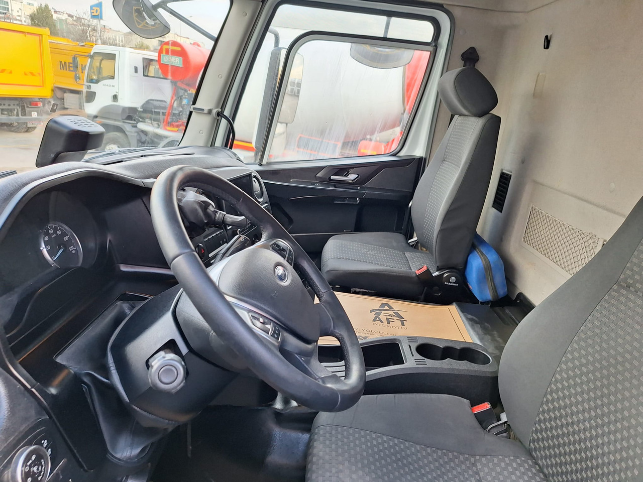 Camión volquete FORD 4445 XD: foto 13