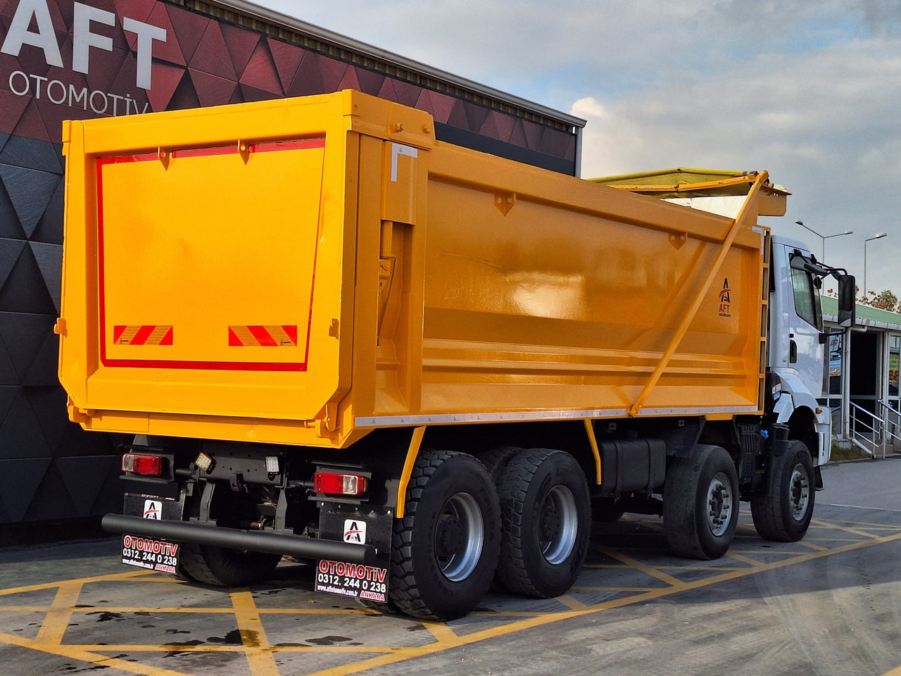 Camión volquete FORD 4445 XD: foto 8